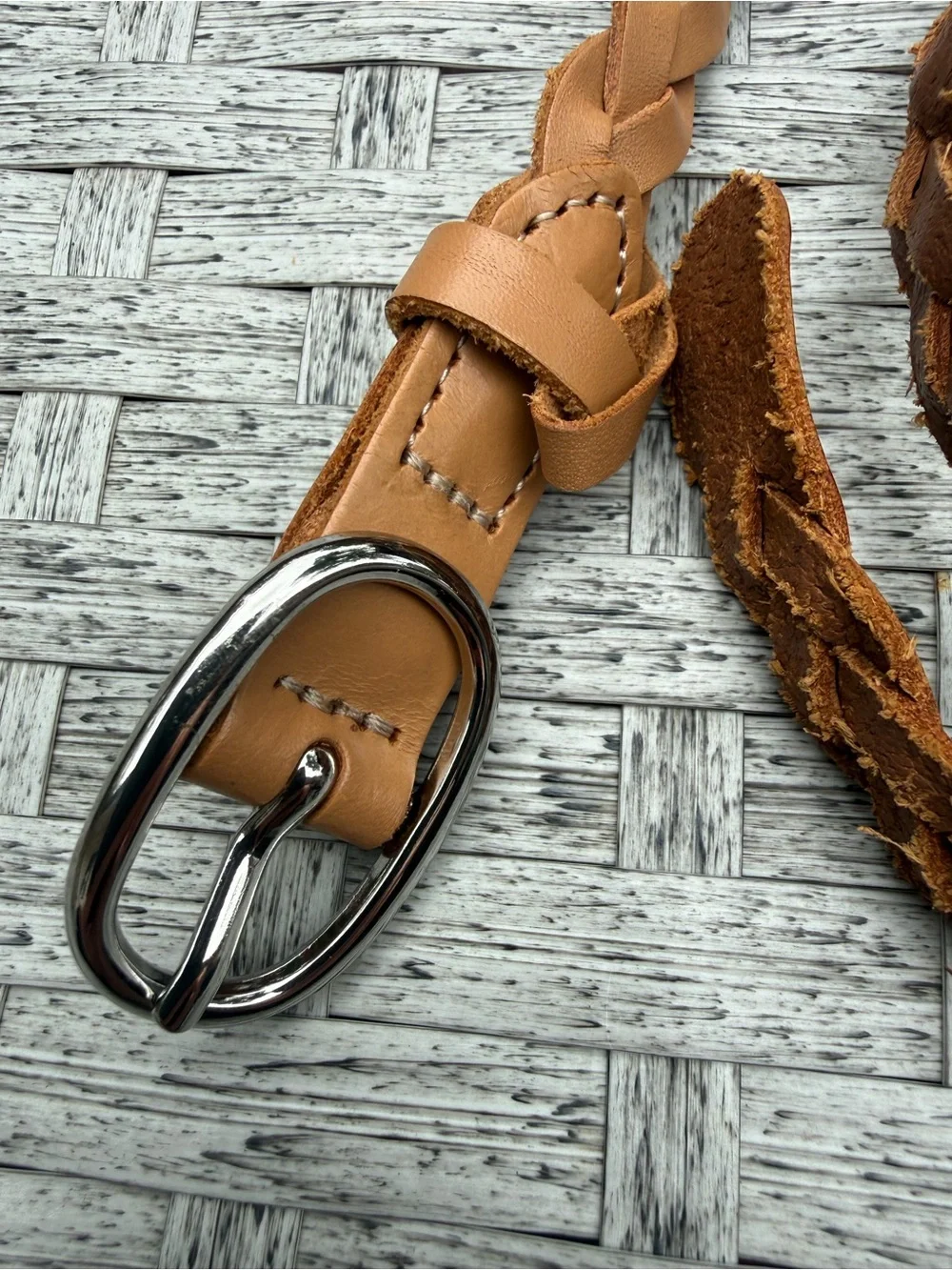 Old Navy Braided Cow Leather Brown/Than Belt Size XS/S 37”x0.5”